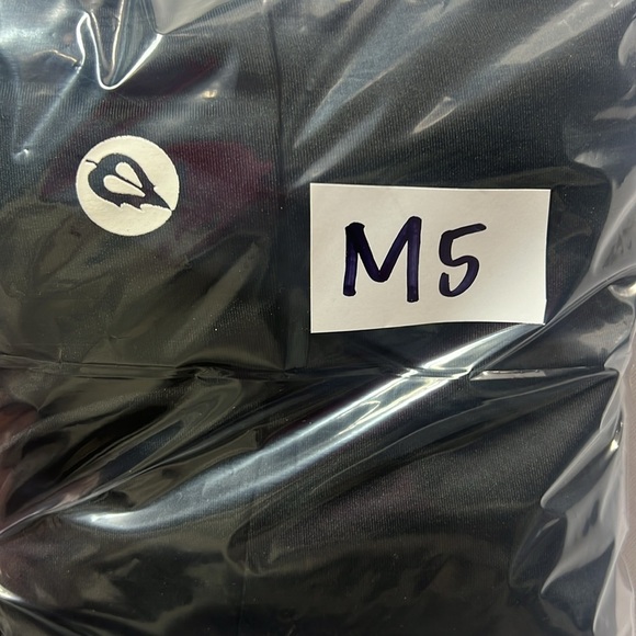 Baleaf one piece size 36 - Picture 7 of 7